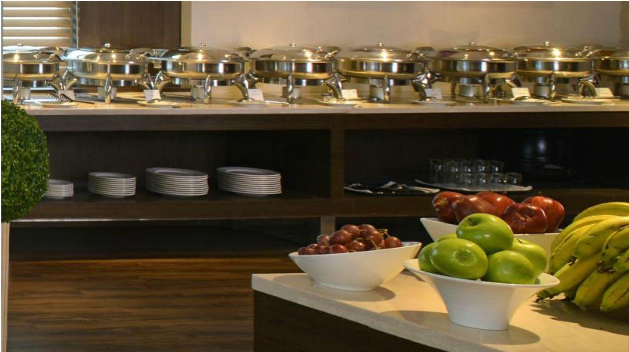Residency Sarovar Portico Mumbai Exterior foto